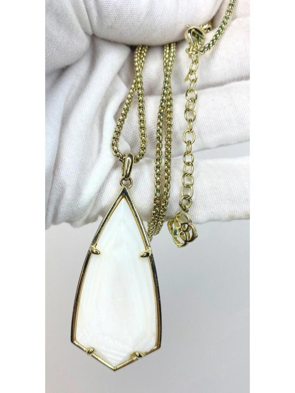 KENDRA SCOTT Carole Necklace, White